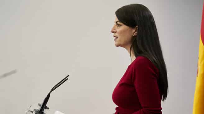 Junta de Portavoces en el Congreso La portavoz adjunta de Vox en el Congreso, Macarena Olona, en una rueda de prensa durante una Junta de Portavoces en el Congreso de los Diputados