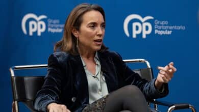 PP dice que los datos del paro están "dopados" por la creación de empleo público y avisa de la consolidación del gasto