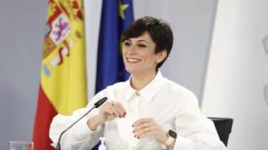 Rodríguez asegura que el Gobierno "goza de buena salud", pero elude defender a Garzón