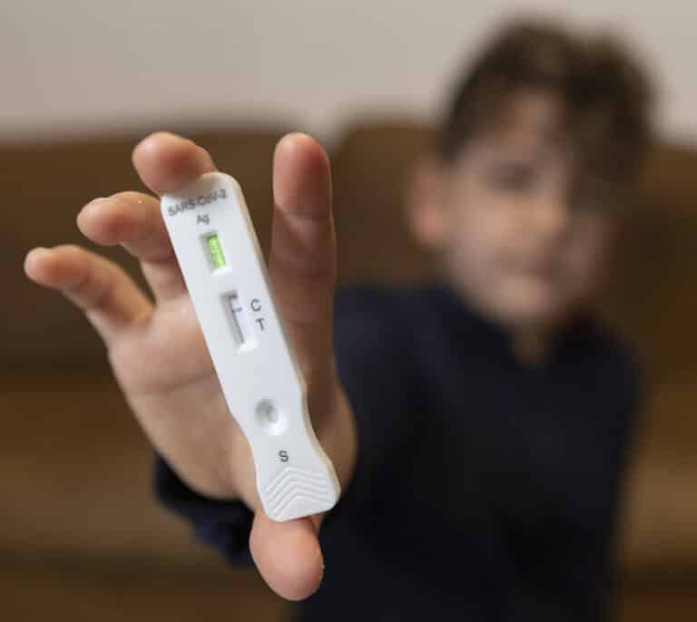 La incidencia cae 114 puntos con bajada de hospitalizados y pacientes en UCI por coronavirus