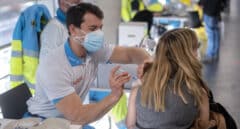 El sangrado menstrual abundante podría figurar como efecto secundario en algunas vacunas del covid