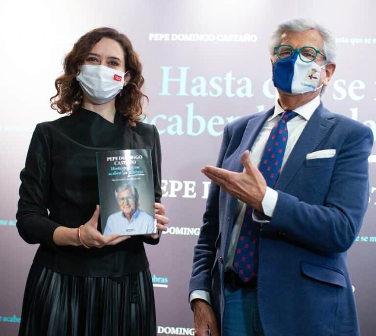 El locutor de radio Pepe Domingo Castaño publica 'Hasta que se me acaben las palabras', con prólogo de Julio Iglesias