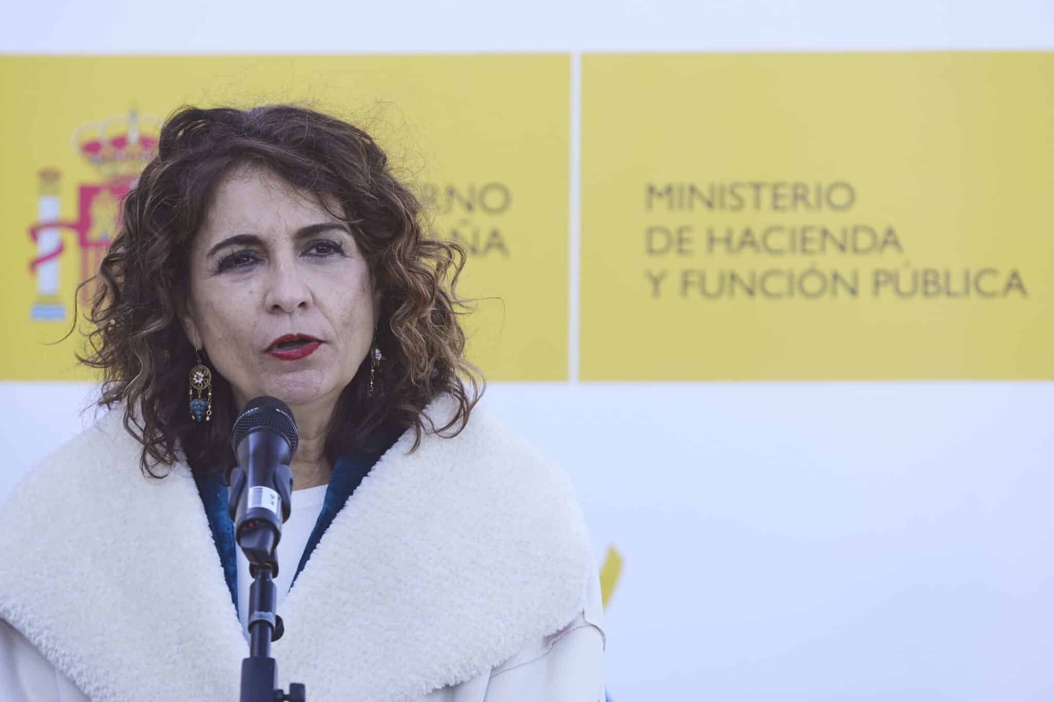 El Gobierno abonará con 3.600 millones a las autonomías y ayuntamientos por el IVA de 2017