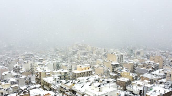 Las heladas intensas en la mitad norte y el oleaje en el Estrecho y Ceuta mantendrán mañana en riesgo a 24 provincias