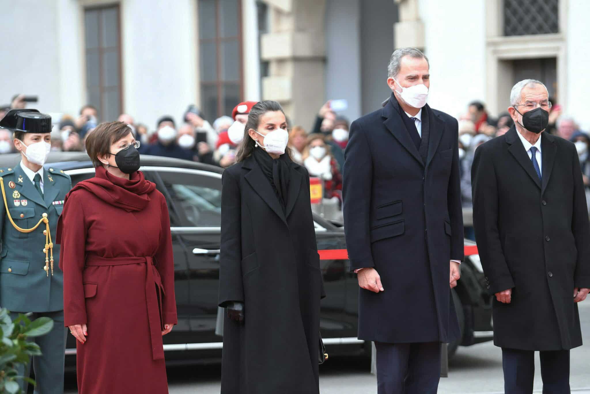 Letizia y Felipe en Viena: palacio de Sissi, expo de Freud y homenaje a los españoles muertos en Mauthausen