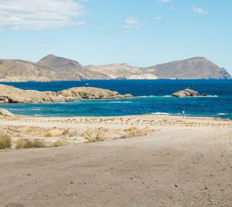 Andalucía da el visto bueno ambiental al hotel de Cabo de Gata