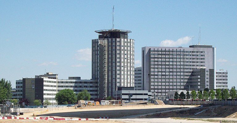 La Policía investiga el robo de 16 máquinas endoscópicas en el Hospital de La Paz de Madrid