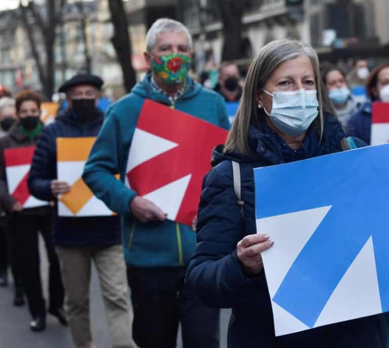 Trasladados a cárceles vascas los presos de ETA Dorronsoro, Gallaga y Franco