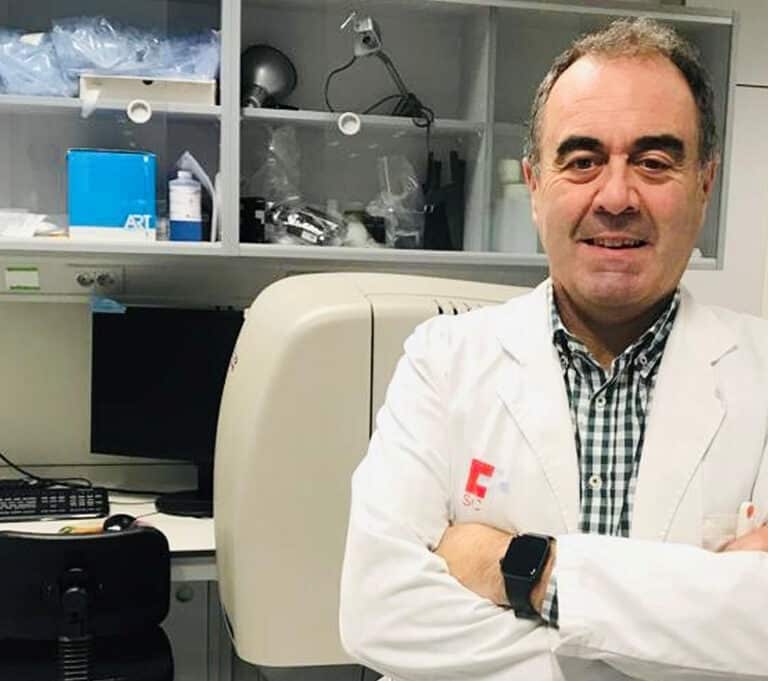 Marcos López Hoyos: “Ómicron ha escapado a la neutralización de la vacuna, pero no a las células T”
