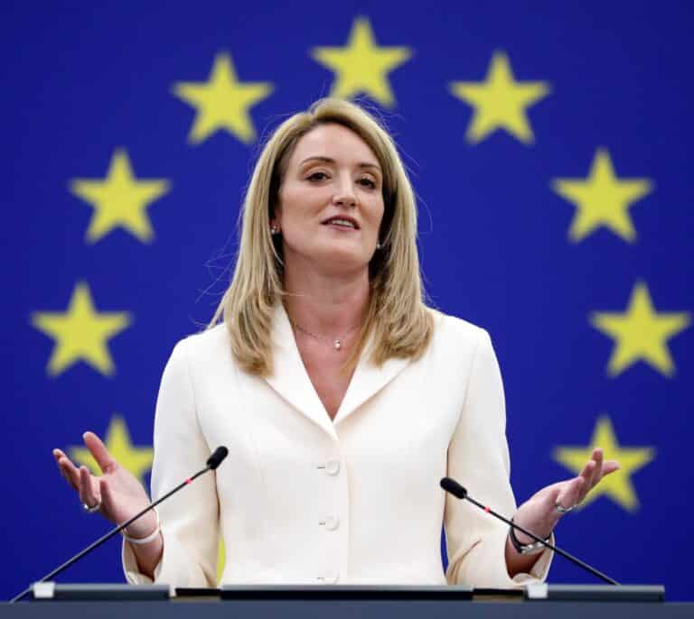 La 'popular' Metsola, presidenta del Parlamento Europeo, con apoyo de socialistas y liberales