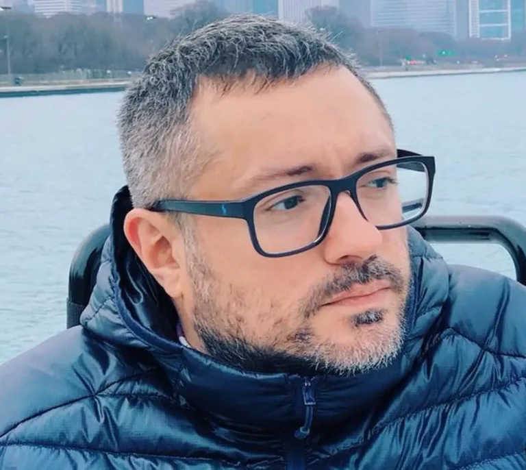 Muere a los 43 años el director Roberto Pérez Toledo