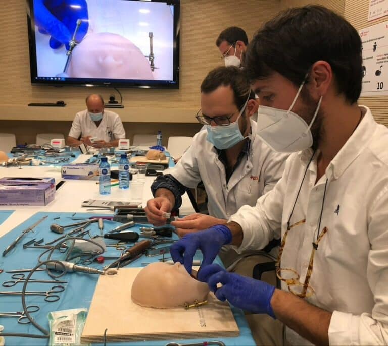 Mandíbulas o tumores impresos en 3D ayudan a los cirujanos a operar