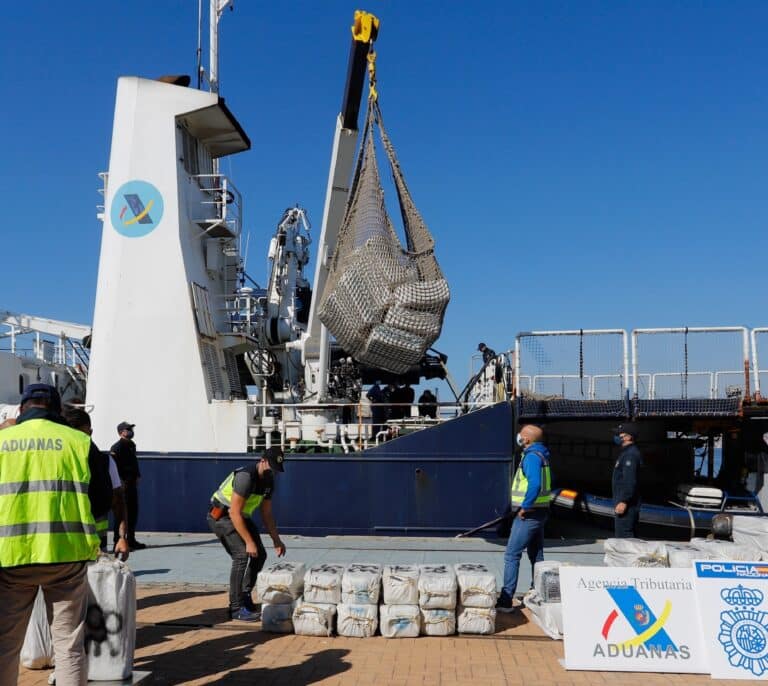 Vigilancia Aduanera compra imágenes de radar por satélite para reforzar la lucha contra el narcotráfico