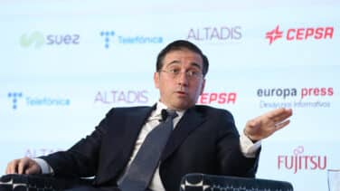 Albares responde a las críticas de Podemos por Ucrania: la política exterior la marca Sánchez