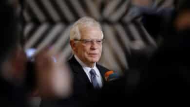 La UE no reducirá el personal de su embajada en Kiev y Borrell pide no dramatizar
