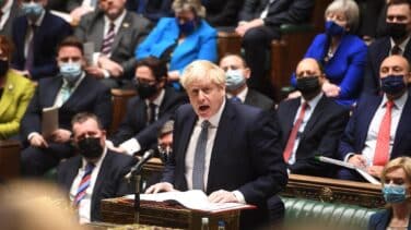 Políticos villanos frente a servidores públicos: Johnson vs. Sassoli, dos estilos antitéticos