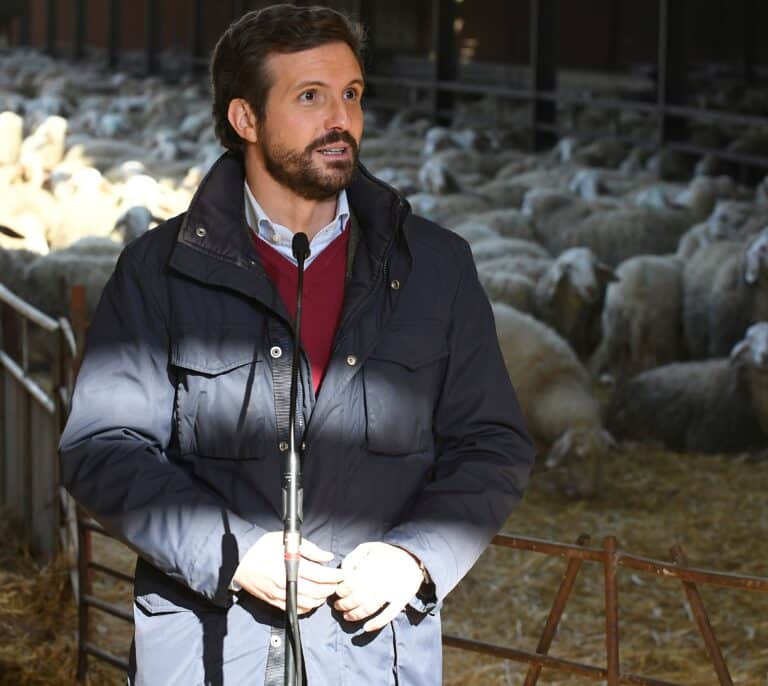 Casado presenta al PP como "partido del campo"