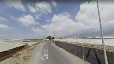 Muere un ciclista al caer en un camino de El Ejido