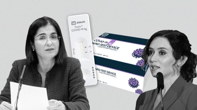 Imagen de Carolina Darias con Isabel Díaz Ayuso con una caja y un test de la marca Abbott