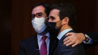 Casado, Garamendi, Díaz: la paz de la cama