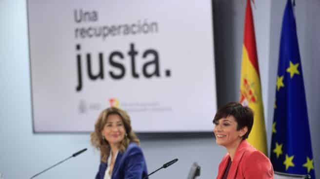 La ministra portavoz del Gobierno, Isabel Rodríguez (d), y la ministra de Transportes, Movilidad y Agenda Urbana, Raquel Sánchez La ministra portavoz del Gobierno, Isabel Rodríguez (d), y la ministra de Transportes, Movilidad y Agenda Urbana, Raquel Sánchez
