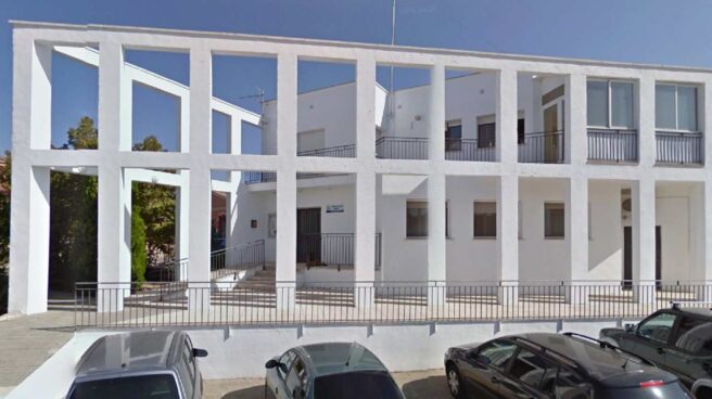 Las bajas obligan a cerrar el centro salud de Torrejón del Rey Consultorio en Torrejón del Rey, en la provincia de Guadalajara.