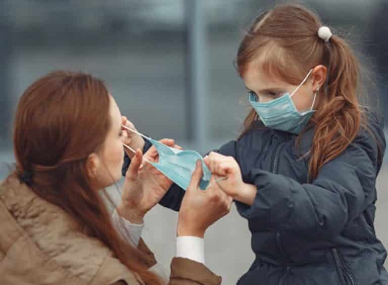 Reconocen un permiso laboral retribuido para cuidar a un menor por Covid