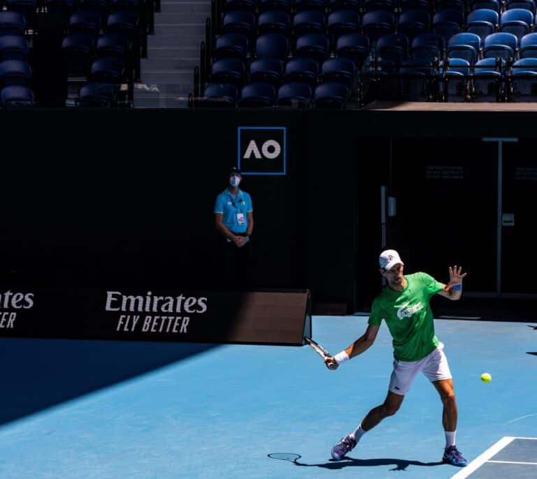 Djokovic recurre la cancelación del visado y peleará en los tribunales para jugar el Abierto de Australia