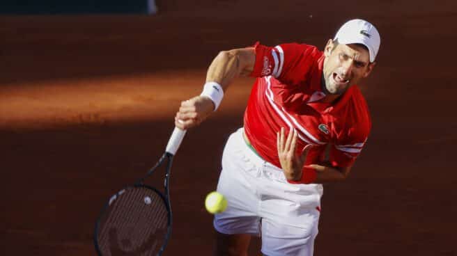 Novak Djokovic durante la final de Roland Garros 2021