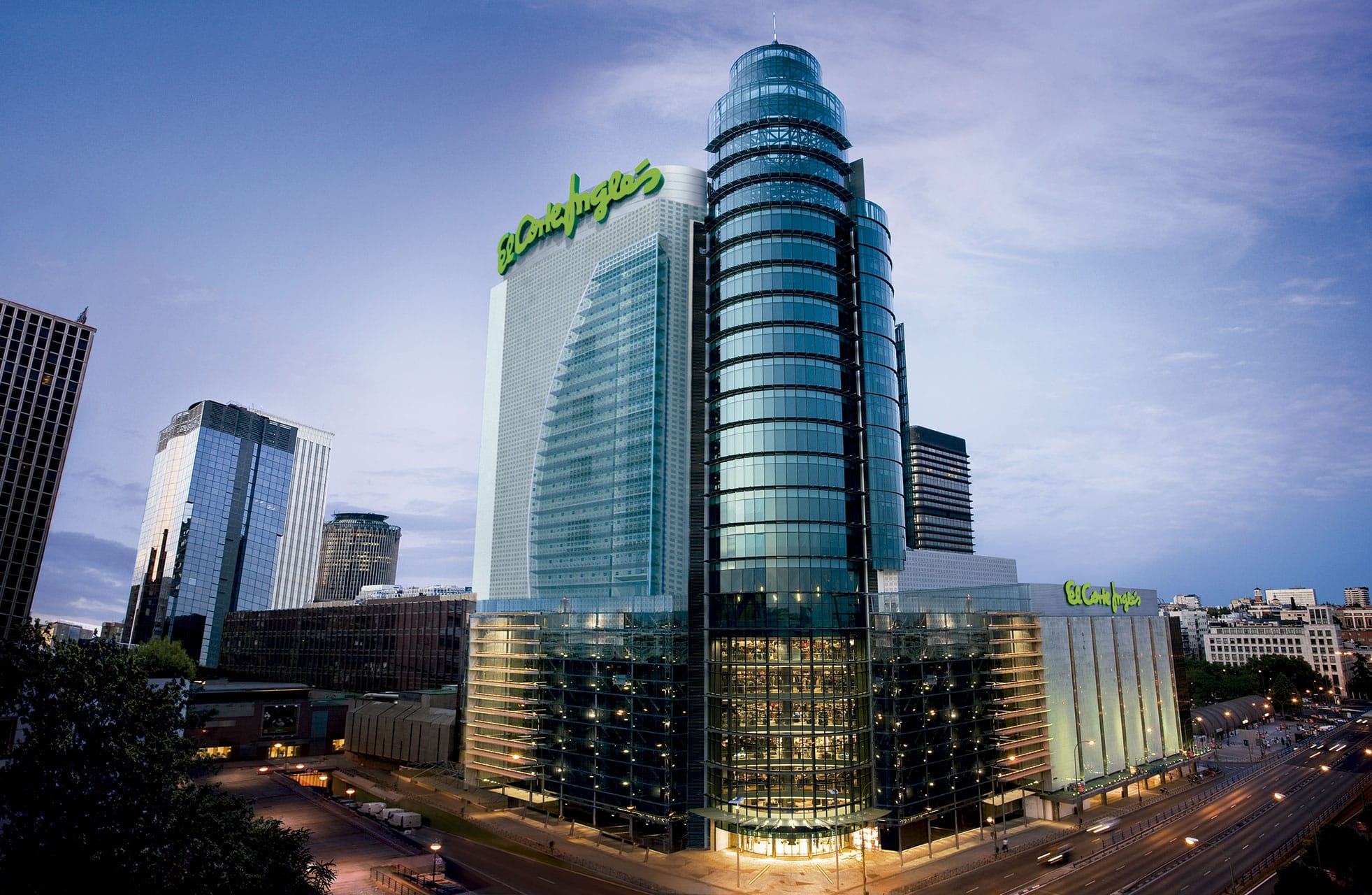 Edificio de El Corte Inglés en Castellana (Madrid).