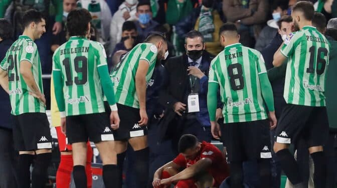 Moreno y Marín condenan la violencia "bochornosa" en el Betis-Sevilla