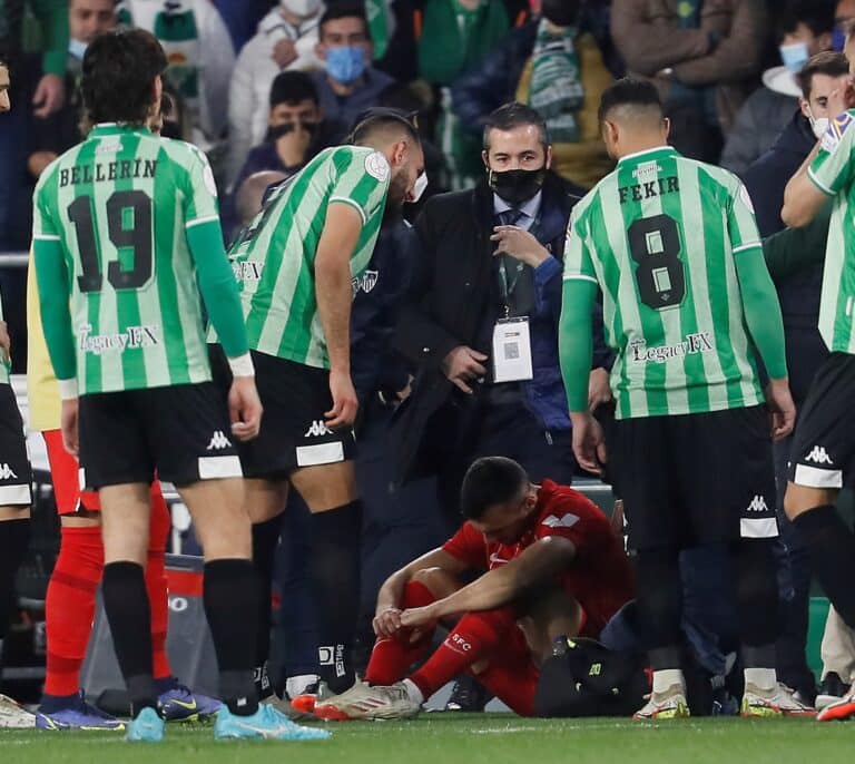 Moreno y Marín condenan la violencia "bochornosa" en el Betis-Sevilla