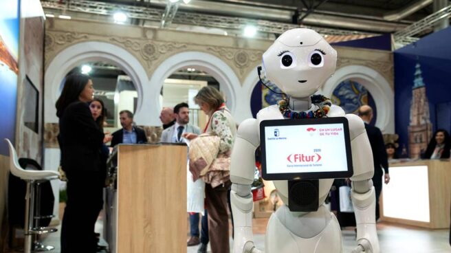 Un robot en uno de los expositores de la Fitur en 2020.