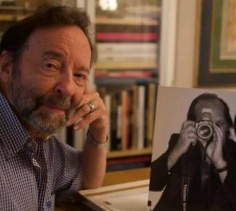 Muere el fotógrafo René Robert congelado en plena calle en París