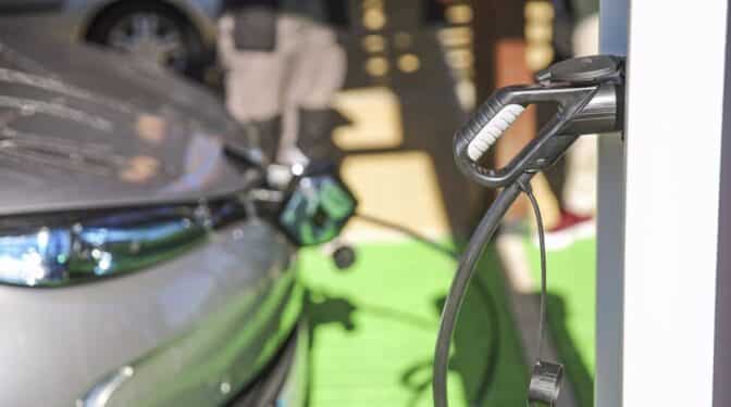 Las ventas de vehículos eléctricos se disparan un 37,8% en 2021