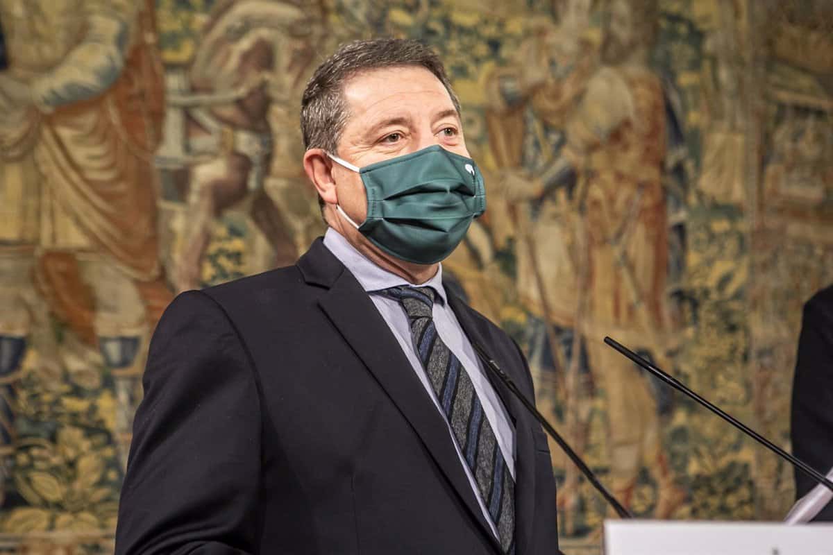 El jefe del Ejecutivo regional, Emiliano García-Page, preside, en la Sala de la Emperatriz del Palacio de Fuensalida