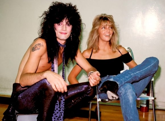Heather Locklear y Tommy Lee en los años 80