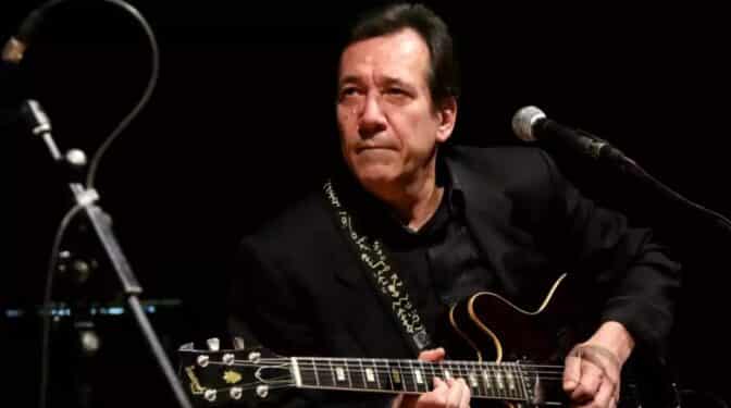Muere a los 63 años el guitarrista barcelonés Joan Vinyals a causa del Covid-19