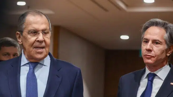 Lavrov insiste en que la paz pasa por la renuncia de Ucrania a la OTAN