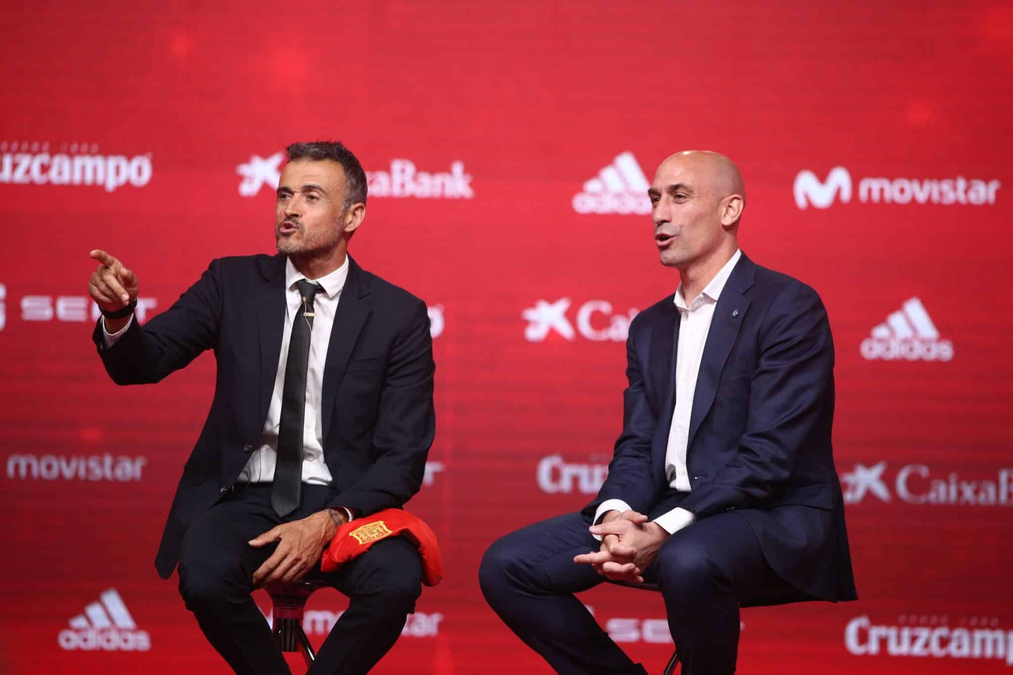 El entrenador de la selección española, Luis Enrique, junto al presidente de la RFEF, Luis Rubiales.