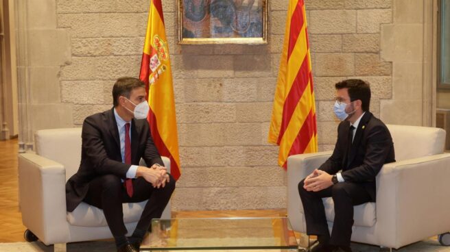 mesa_diálogo_Generalitat_gobierno Pedro Sánchez y Pere Aragonés hablan distendidamente en su reunión del 15 de septiembre del año pasado