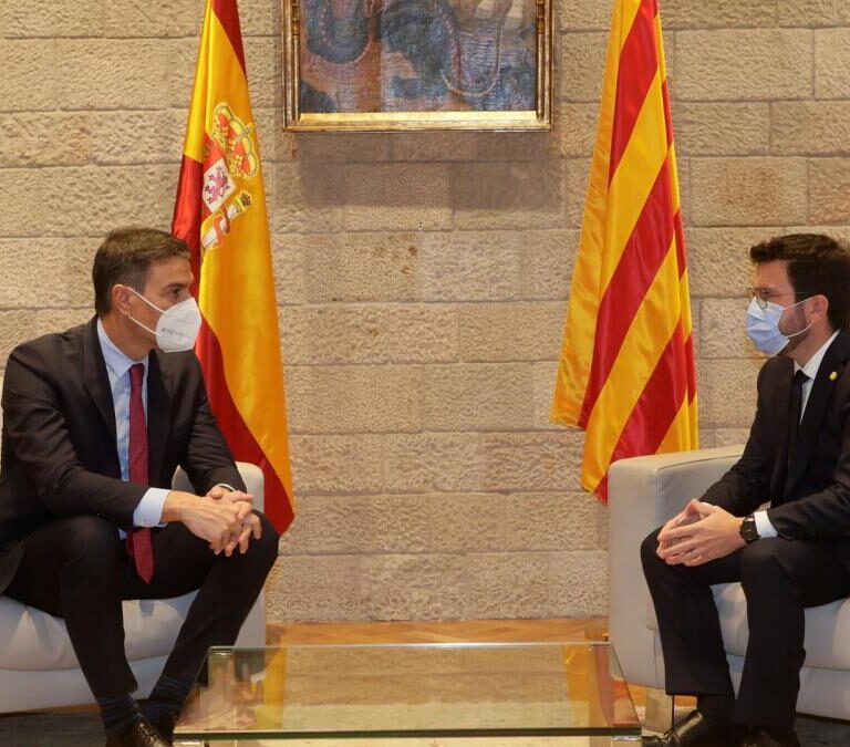 La crisis con Junts desbarata la estrategia negociadora de ERC con el PSOE