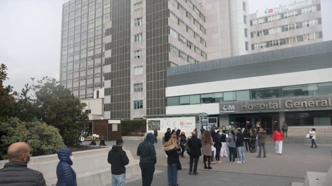 Ómicron dispara las reinfecciones de Covid Madrid abre puntos en 15 hospitales para hacer test Covid a sintomáticos