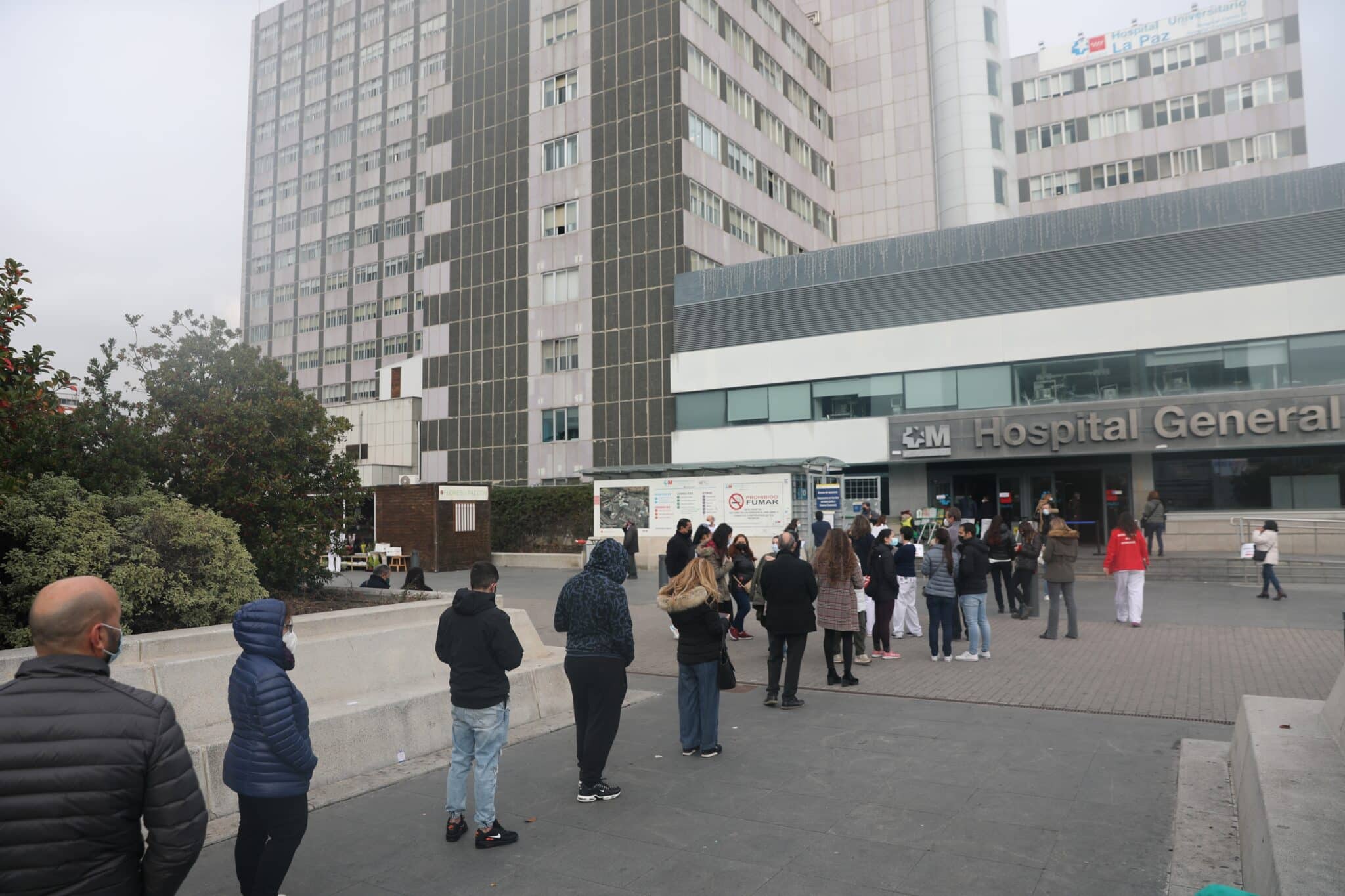 Madrid abre puntos en 15 hospitales para hacer test Covid a sintomáticos