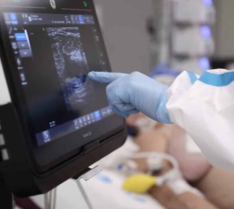 Antonio Zapatero: “Un 40% de los pacientes que ingresan en Madrid con PCR positiva no lo hace por Covid”