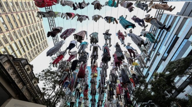 Instalación en honor a las víctimas de la pandemia y profesionales de la salud en Sao Paulo