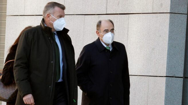 El presidente de Iberdrola, Ignacio Sánchez Galán y el presidente de Iberdrola España, Fernando Becker testifican en la Audiencia Nacional El presidente de Iberdrola, Ignacio Sánchez Galán (d) a su llegada este martes a la Audiencia Nacional