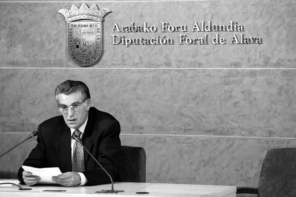 Fallece a los 81 años el ex diputado general de Álava, Félix Ormazábal