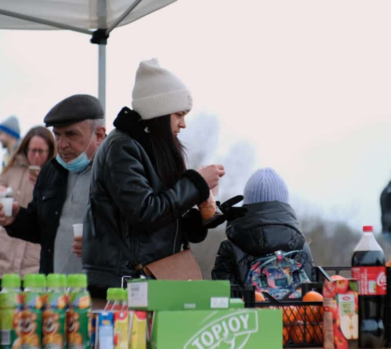 No estamos en guerra, seguimos en el negocio