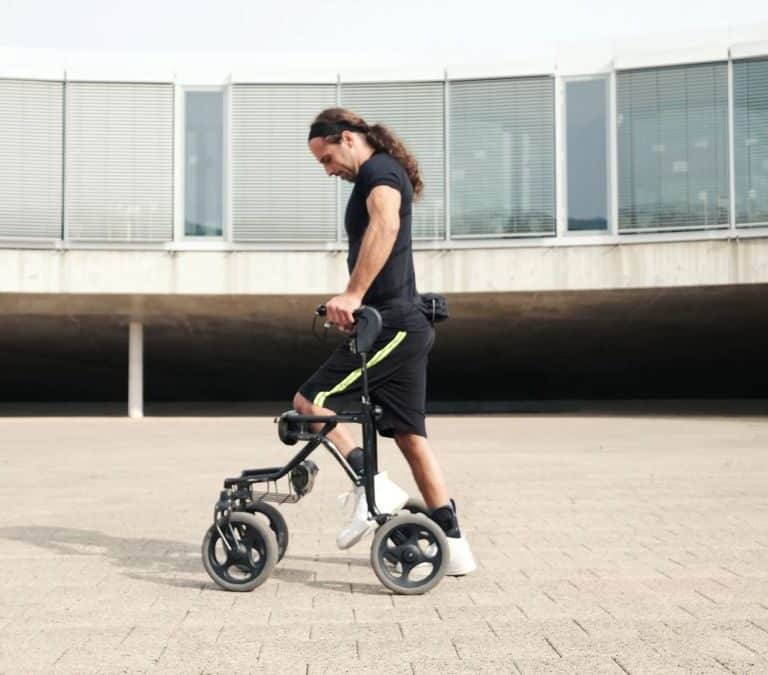 Tres parapléjicos vuelven a caminar pocas horas después de recibir un implante de electrodos